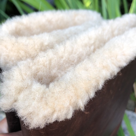 Born Leather Boots-Sz 7-Sherpa Lined-Small Heel-Zipper at Back-Brown - Picture 9 of 16